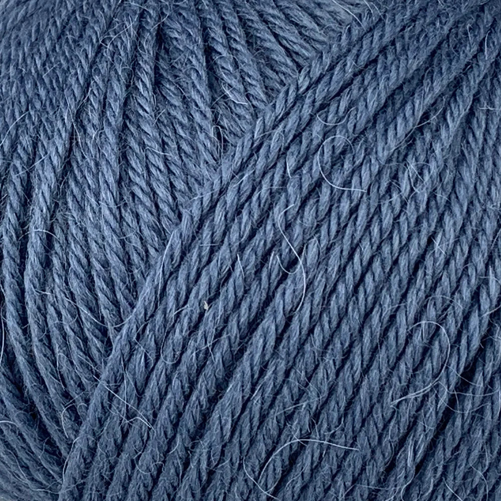Enjoy Fiddlesticks Grange Fourteen Wool Acrylic Alpaca yarn. Available online or in store at Samford Valley, Brisbane yarn shop. Yarn suitable for crochet and knitting patterns. 14 ply Chunky yarn in a range of colours. Learn to knit, learn to crochet with this yarn. Knit or crochet garments, fashion accessories, blankets, cowls, scarves and kids wear with Grange 14. Great for quick chunky knits..