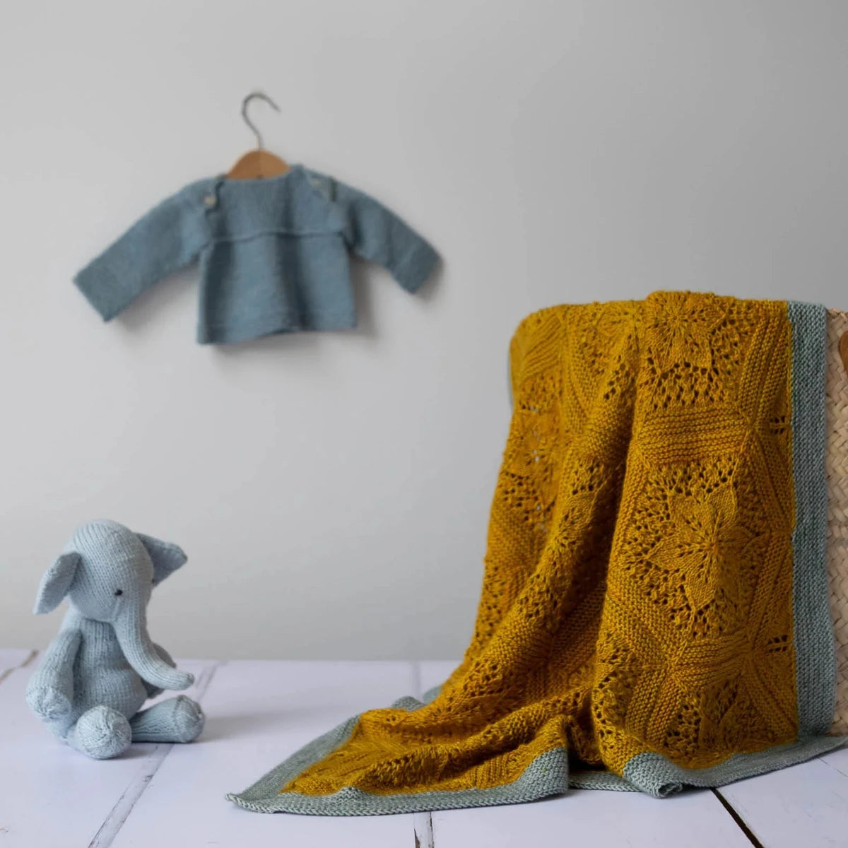 Hand-knitted Nectar blanket project for February Maker’s Club, designed by Ysolda.