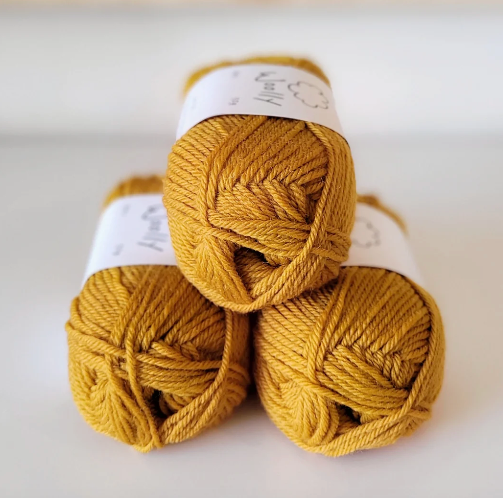 Woolly Yarns - Woolly 8 Ply Non Superwash 100% wool