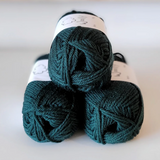 Woolly Yarns - Woolly 8 Ply Non Superwash 100% wool