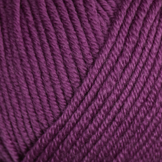 Enjoy Bellissimo 8 100% Merino Extra fine Australian wool yarn. Available online or in store at Samford Valley, Brisbane yarn shop. Yarn suitable for crochet and knitting patterns.  This premium 8 ply DK yarn in a range of vibrant colours is very soft and cosy..  Learn to knit, learn to crochet with this yarn.  Knit or crochet garments, fashion accessories, blankets, cowls, scarves, kids and baby wear with Bellissimo 8. 