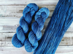 Blue Moon - NNK Fingering weight 4 ply Merino Silk Cashmere.  Perfect for garments, accessories, shawls, wraps, scarves. Knitting and crochet.  Learn to knit and learn to crochet with this luxury yarn.
