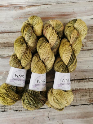 Desert Vista - NNK Fingering weight 4 ply Merino Silk Cashmere.  Perfect for garments, accessories, shawls, wraps, scarves. Knitting and crochet.  Learn to knit and learn to crochet with this luxury yarn.