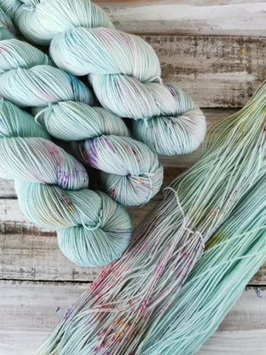 Spring Posy - NNK Fingering weight 4 ply Merino Silk Cashmere.  Perfect for garments, accessories, shawls, wraps, scarves. Knitting and crochet.  Learn to knit and learn to crochet with this luxury yarn.